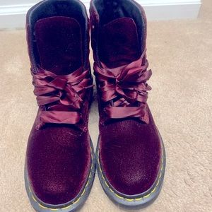 EUC-size 6 Dr. Martens 1460 Pascal velvet boots